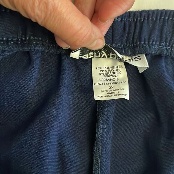 C. D. DANIELS PULL ON BLUE SHORT PANTS. NEW WITH TAGS - Picture 9 of 10